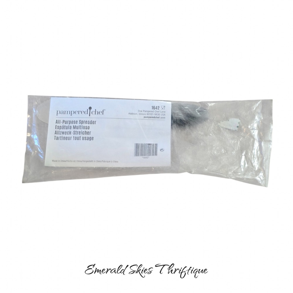 Pampered Chef Serrated All-purpose Spreader 1642 Black Handle free ship new.